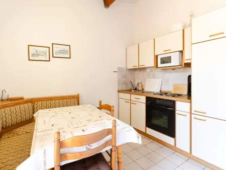 Location villa à Narbonne, Pavillon pour 6, proche plage, avec terrasse, parking et animaux acceptés