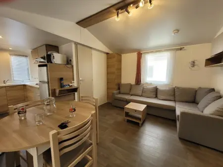 Mobil-home 35m² piscine chauffée, 1,8 km plage - Photo 3