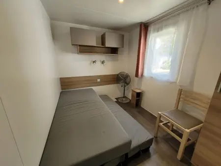 Mobil-home 35m² piscine chauffée, 1,8 km plage - Photo 7