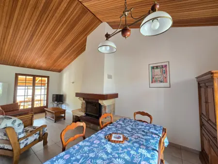 Maison 67m² 2 chambres, terrain clôturé, 2km plage - Photo 2