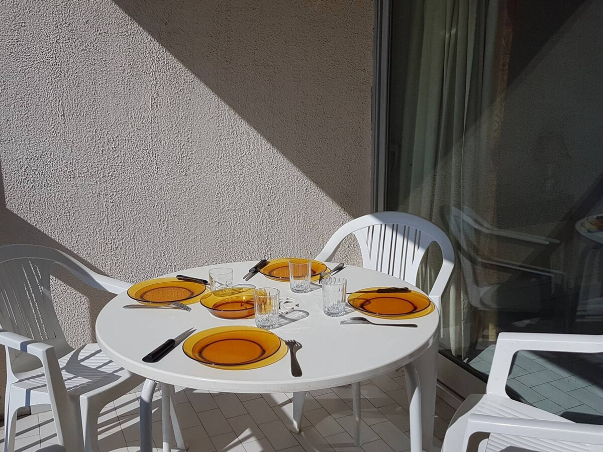 T2 Saint-Cyprien, 150m plage et port, ascenseur - Photo 12