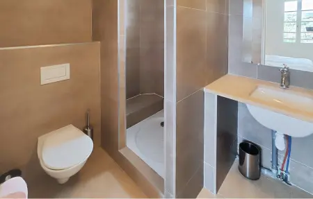 Location Maison 8 personnes à Saint Laurent de la Ca - Photo 17