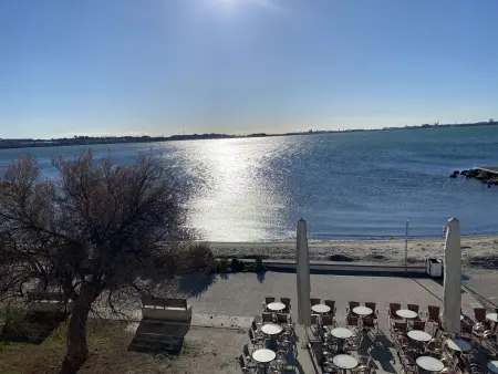 Studio climatisé avec WIFI et vue sur l'étang de Thau - Photo 12