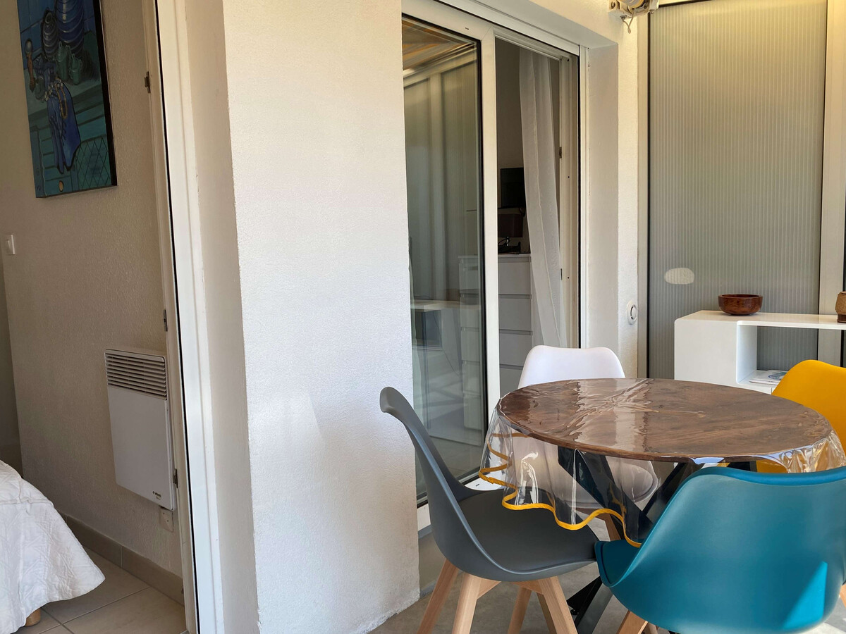 T2 climatisé avec loggia et parking à Balaruc-les-Bains - Photo 4