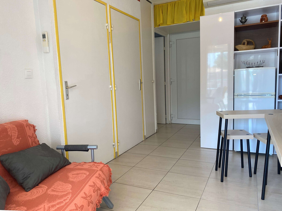 T2 climatisé avec loggia et parking à Balaruc-les-Bains - Photo 8