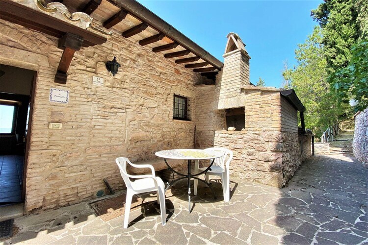 Maison 4 personnes avec jardin près d'Assisi - Photo 8