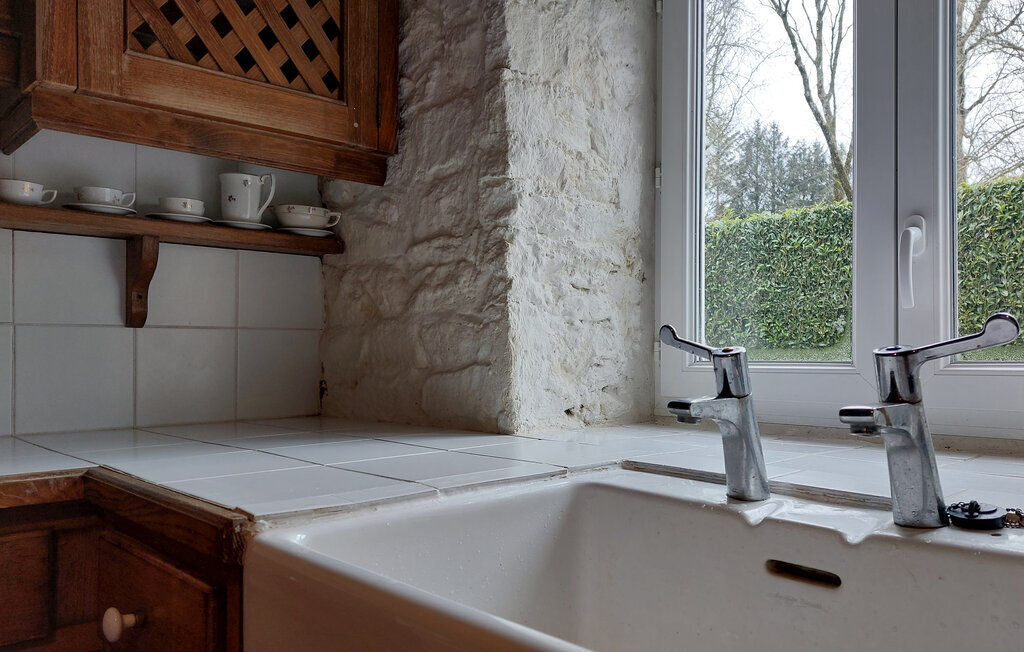 Maison en pierre Lignol, jardin 2000 m² et barbecue - Photo 11