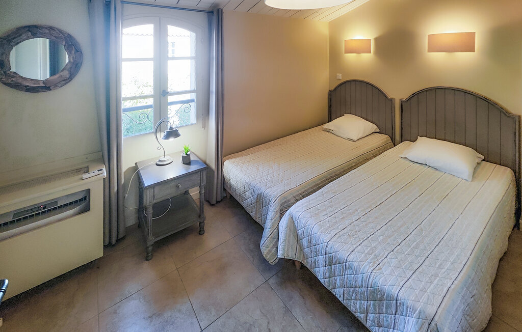 Maison pierre 56m² avec terrasse, rivière à 500m - Photo 6