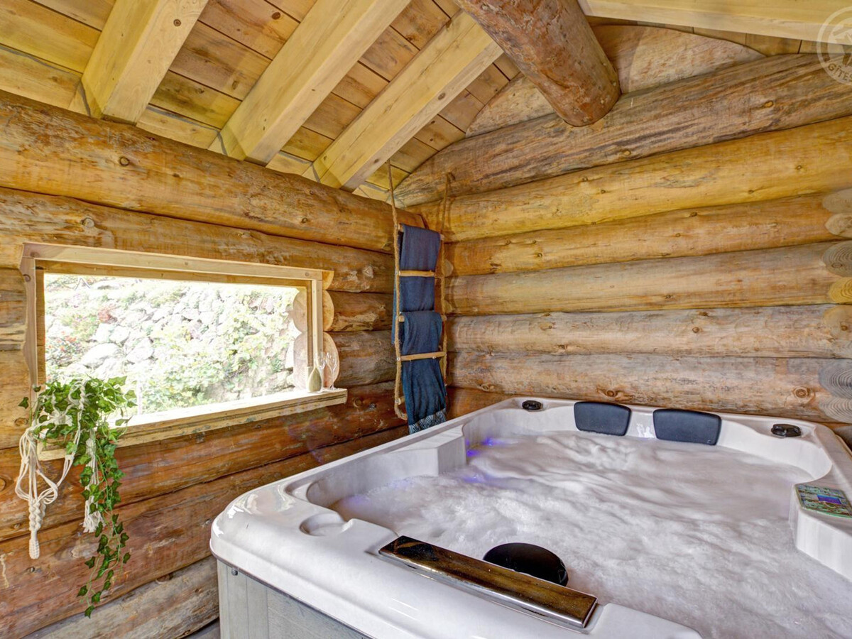 Gîte 115m² avec Jacuzzi à Saint-Jean-Soleymieux - Photo 2