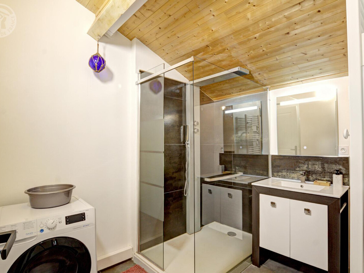 Gîte 115m² avec Jacuzzi à Saint-Jean-Soleymieux - Photo 24