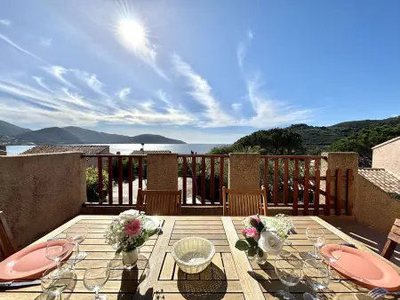 Location appartement à Appietto, Appartement 3P à 450m de la plage avec clim et parking