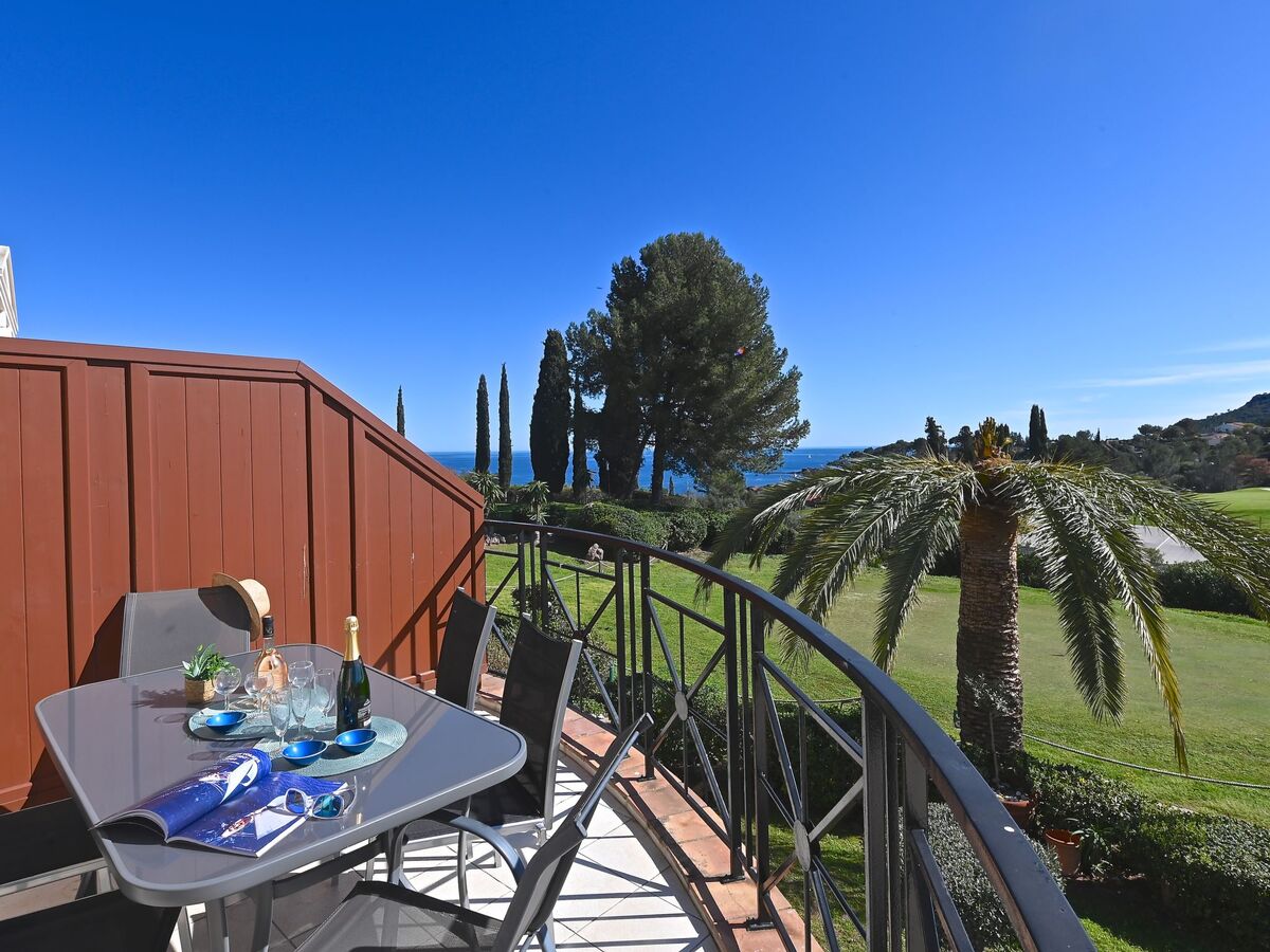 Appartement Village Cap Estérel – vue mer et golf, 2 terrasses - Photo 1