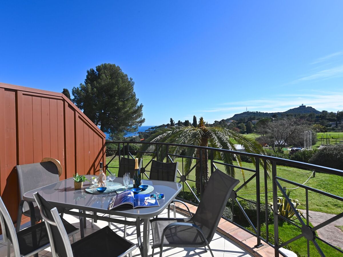 Appartement Village Cap Estérel – vue mer et golf, 2 terrasses - Photo 11