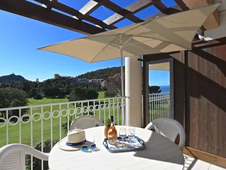 Appartement L'Esquinade – vue mer et golf, Cap Estérel : photo 2