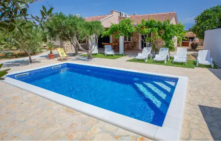 Location maison à Novalja