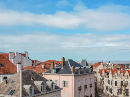 Hugo - Appartement rénové en combles, vue océan à Biarritz : photo 12