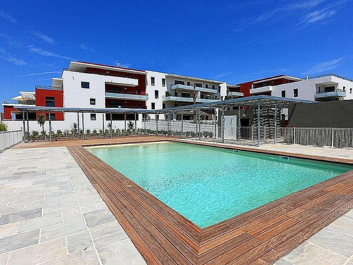 Appartement 4 pièces Sète : terrasse vue jardins, parking - Photo 1