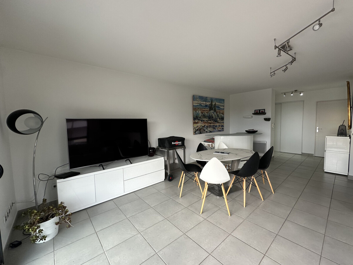 Appartement 4 pièces Sète : terrasse vue jardins, parking - Photo 8