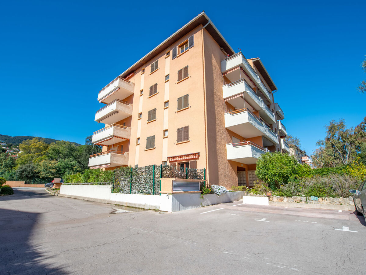 Studio Sémaphore à Cavalaire, balcon vue vallée - Photo 15