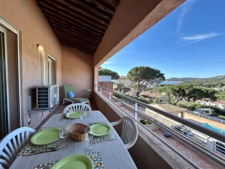 Location appartement à Les Issambres, Les Issambres : Appt 2 pièces, piscine, clim, pour 4 pers.