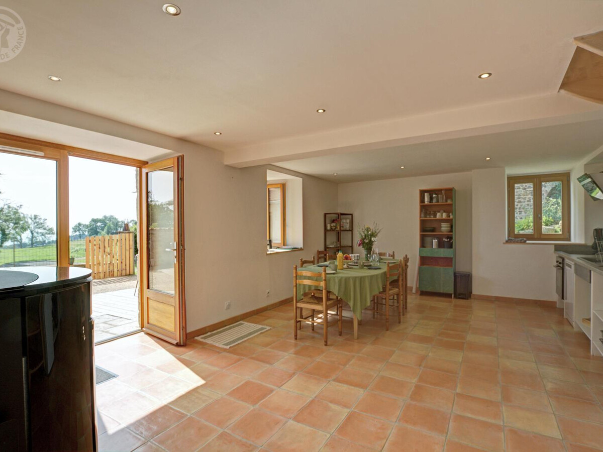 Ferme rénovée 180 m² avec salle modulable à Verrières-en-Forez - Photo 6