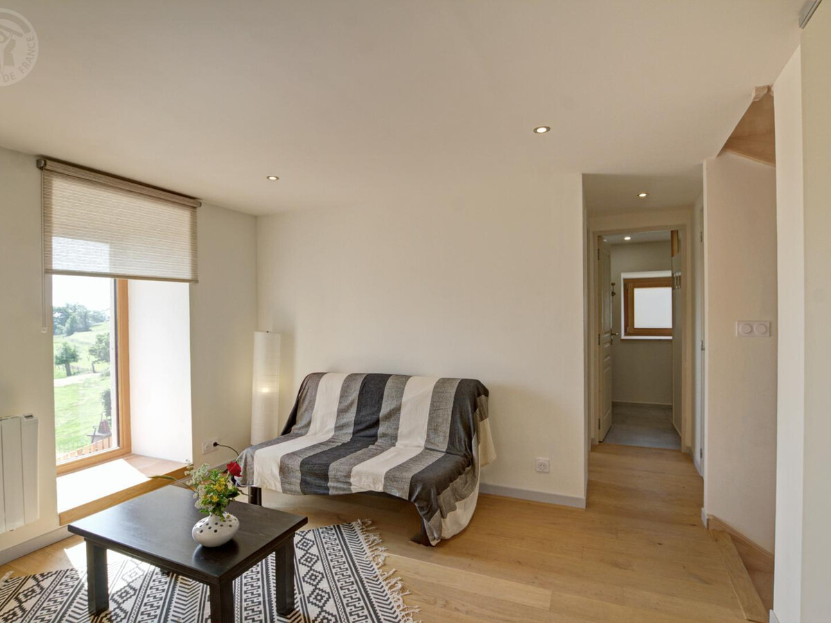 Ferme rénovée 180 m² avec salle modulable à Verrières-en-Forez - Photo 15