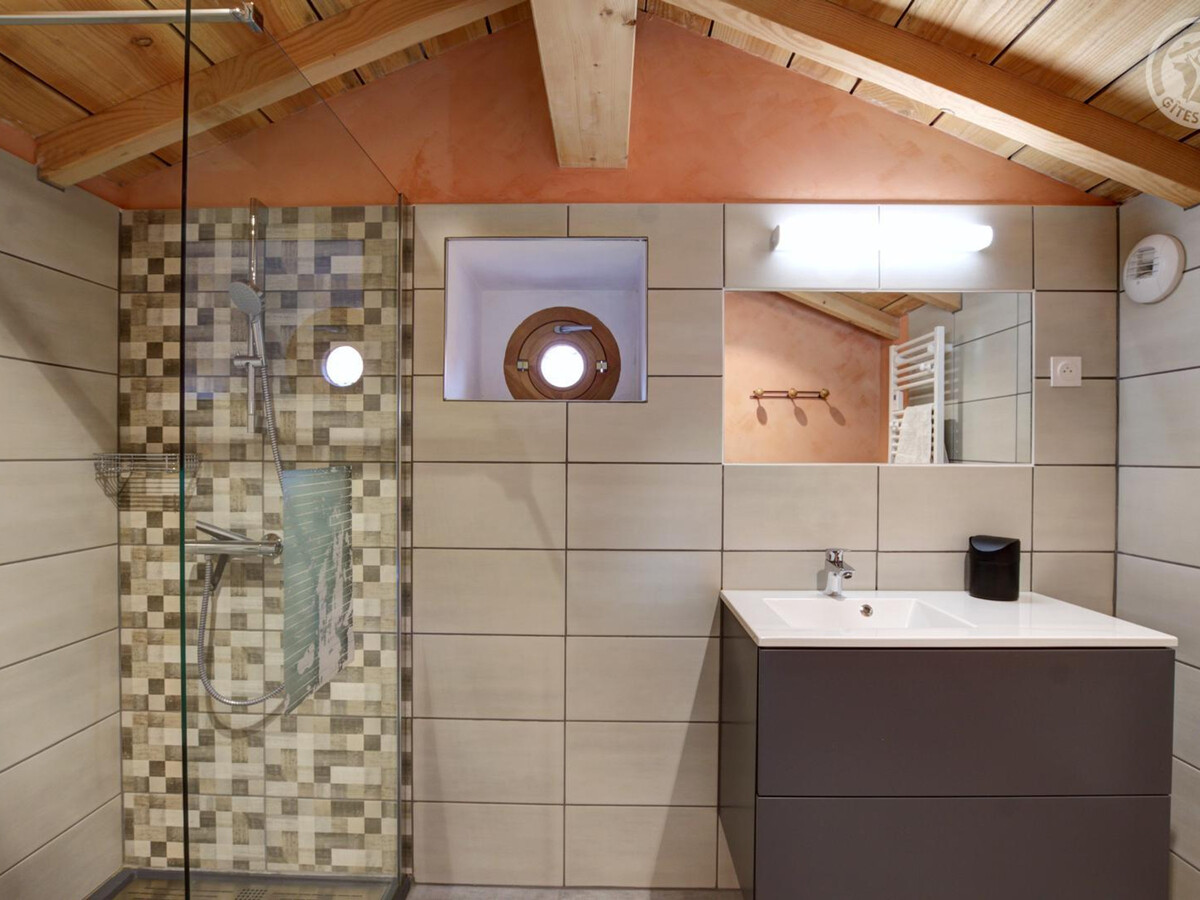 Ferme rénovée 180 m² avec salle modulable à Verrières-en-Forez - Photo 26