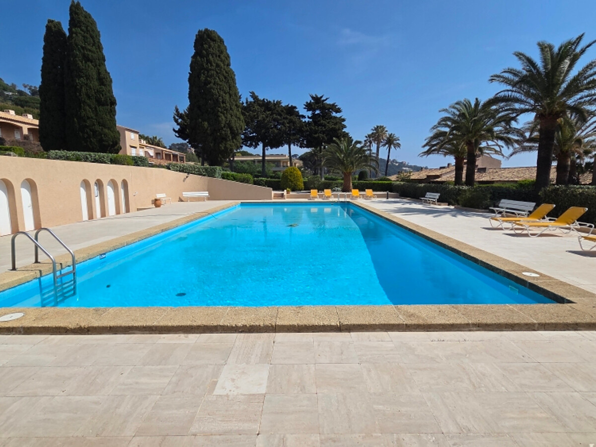 Studio 39 m² terrasse 15 m², piscine privée à Sainte-Maxime - Photo 2