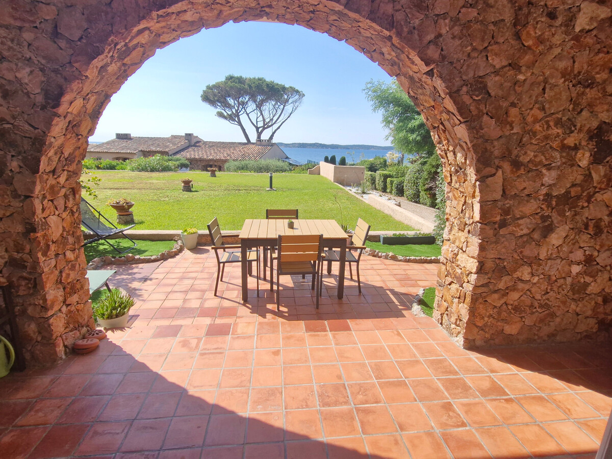 Studio 39 m² terrasse 15 m², piscine privée à Sainte-Maxime - Photo 7