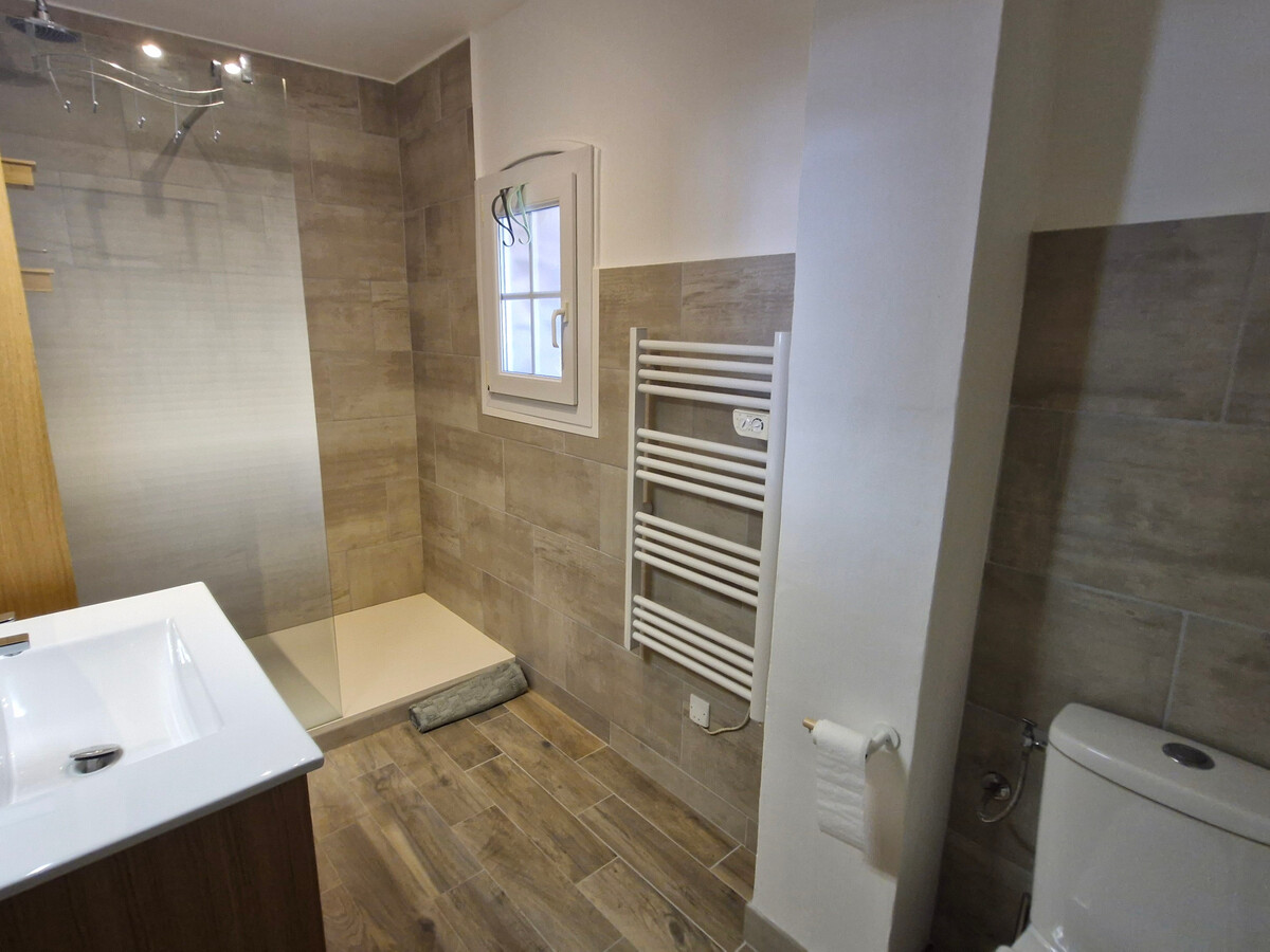 Studio 39 m² terrasse 15 m², piscine privée à Sainte-Maxime - Photo 24