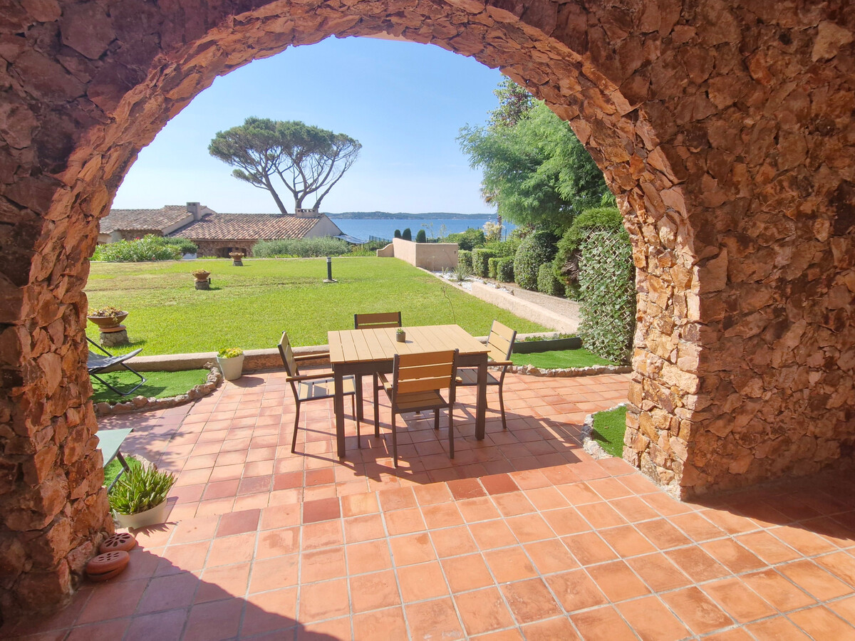 Studio 39 m² terrasse 15 m², piscine privée à Sainte-Maxime - Photo 25