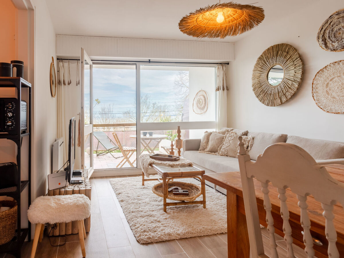 Les Flots Bleus – studio vue mer rénové à Trouville - Photo 1