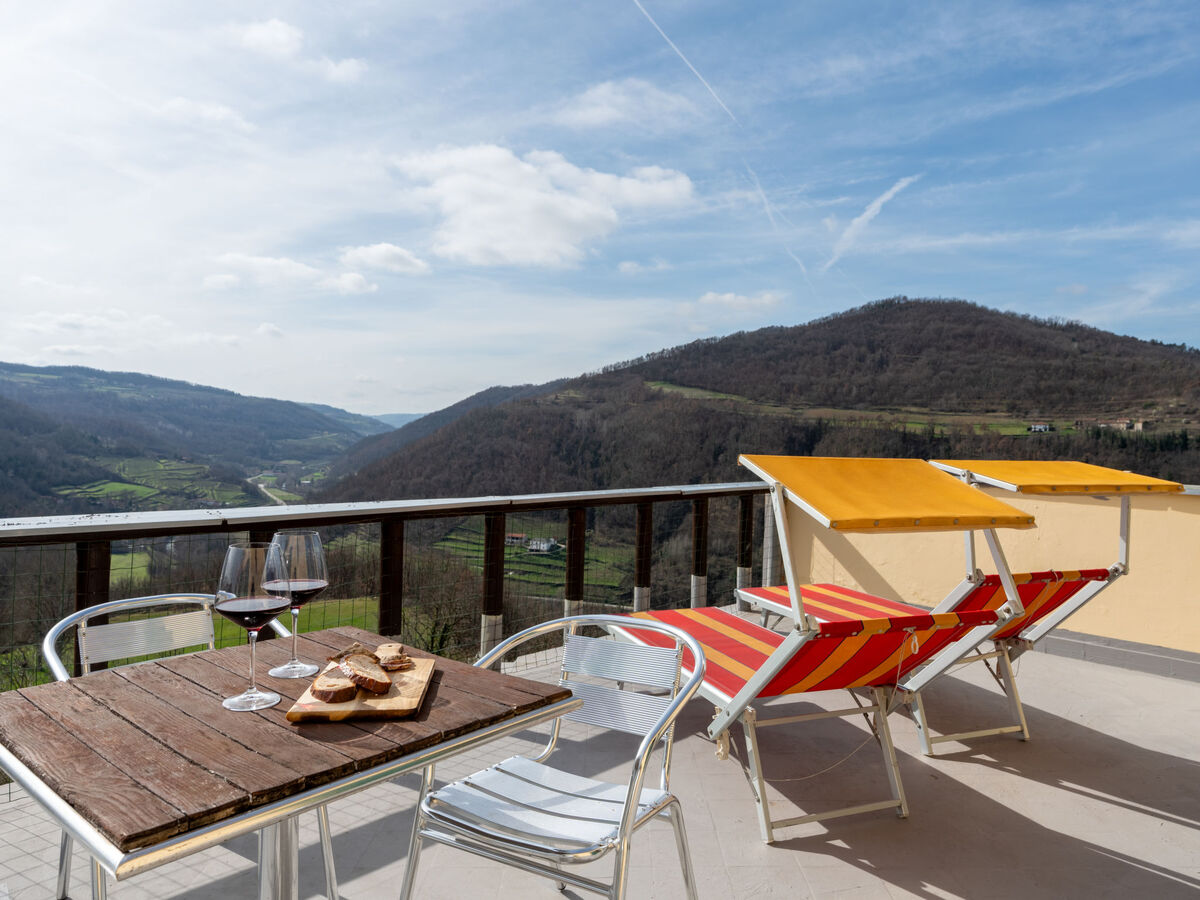 Trilocale 14 - Apt 3 pièces avec terrasse à Cortemilia - Photo 3