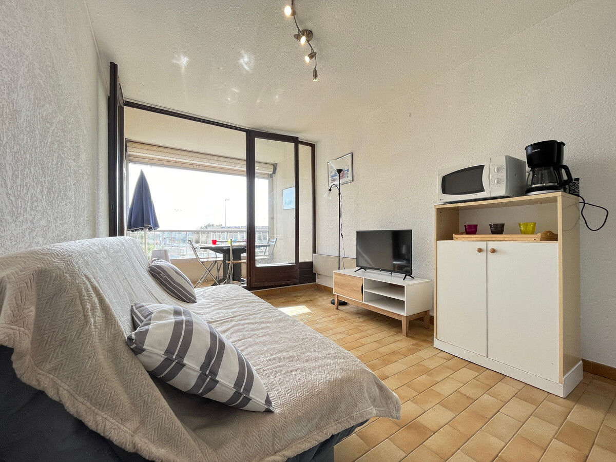 Studio cabine 22m² face à la plage avec parking – Sète - Photo 2
