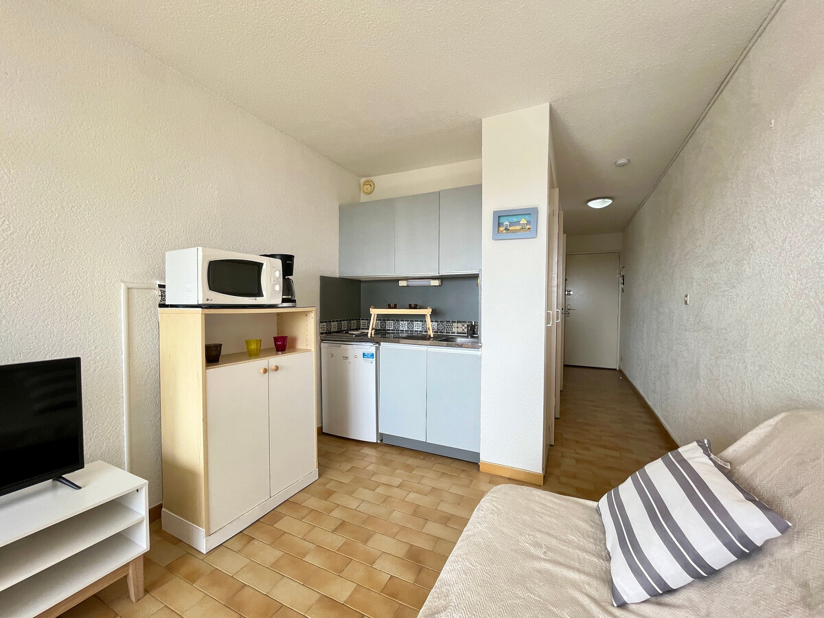 Studio cabine 22m² face à la plage avec parking – Sète - Photo 9