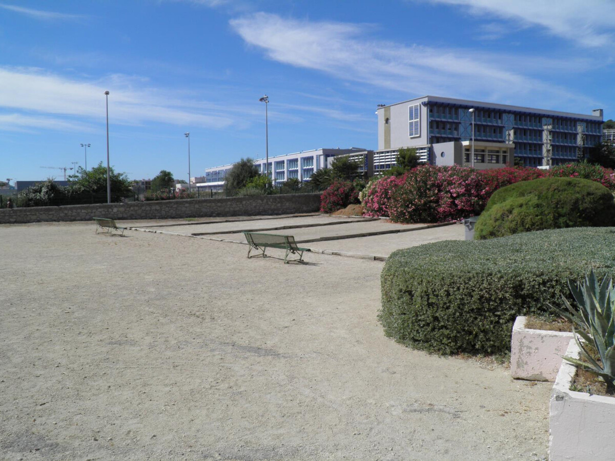 Studio cabine 22m² face à la plage avec parking – Sète - Photo 14
