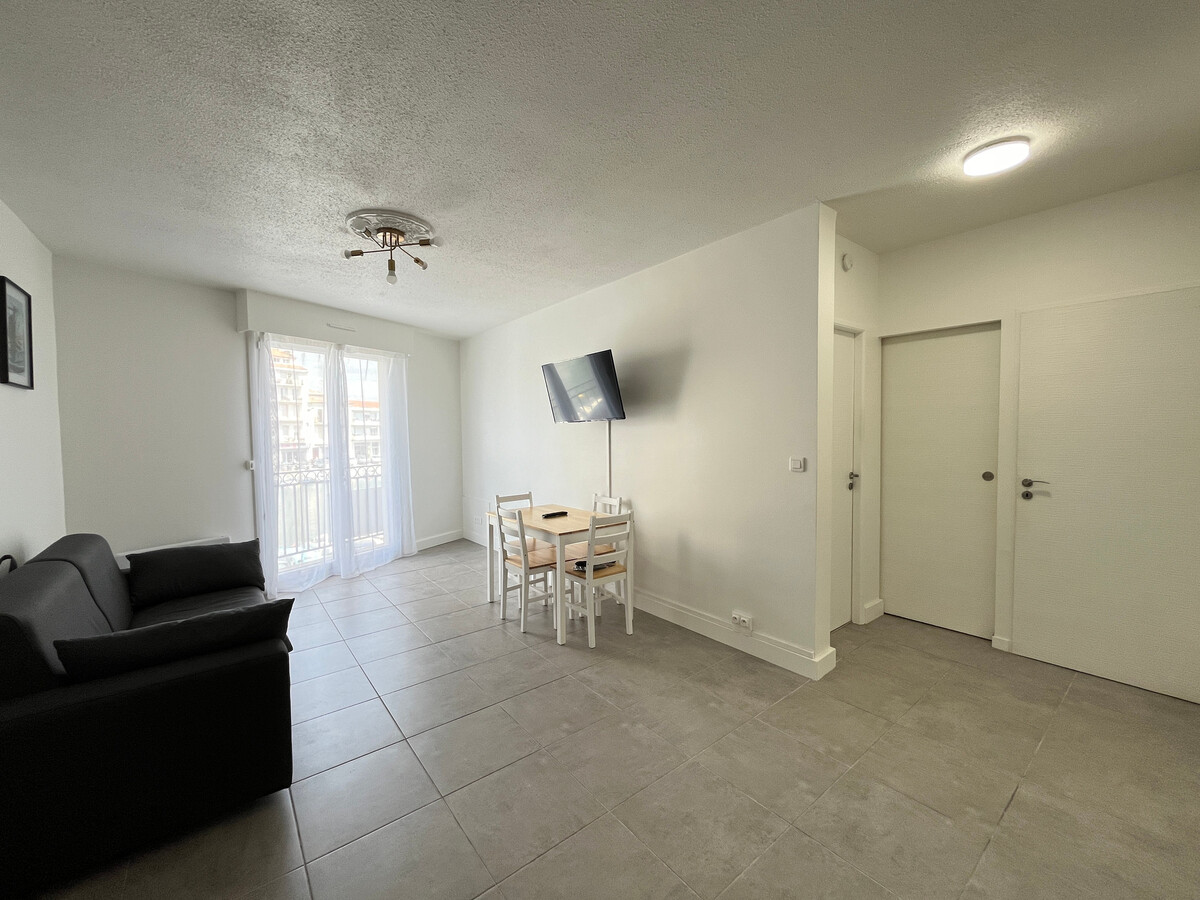 T2 40 m² à Sète avec vue canaux, parking et animaux - Photo 4