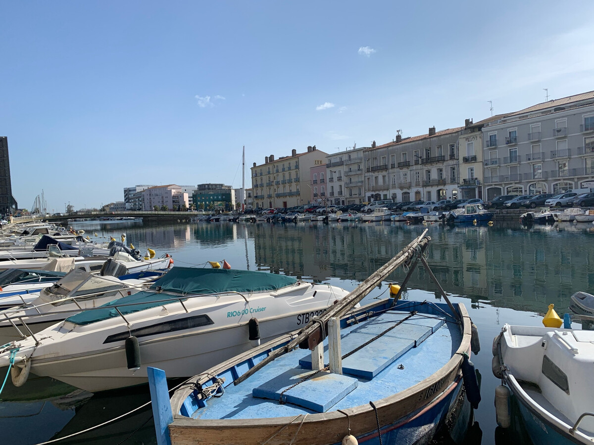 T2 40 m² à Sète avec vue canaux, parking et animaux - Photo 18