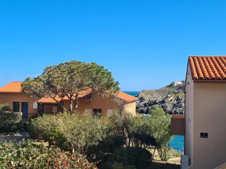 T2 Collioure vue mer avec parking direct plage : photo 2