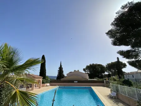 Mazet rénové avec piscine et tennis à Cavalaire-sur-Mer : photo 6