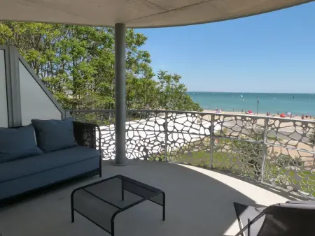 Location appartement à La Tranche sur Mer, Appartement 2 chambres, balcon, accès plage, piscine, parking, animaux admis - La Tranche-sur-Mer