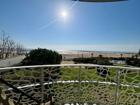 Appartement 2 chambres face mer, accès plage direct, piscine chauffée : photo 17