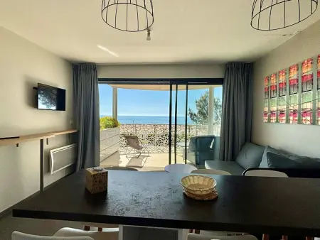 Appartement face à la mer, piscine chauffée à La Tranche : photo 16