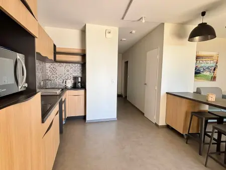 Appartement PMR 49m² face à la mer, piscine chauffée : photo 11