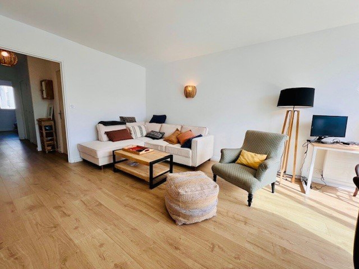 Appartement rénové 65m² centre Quiberon, balcon sud - Photo 2