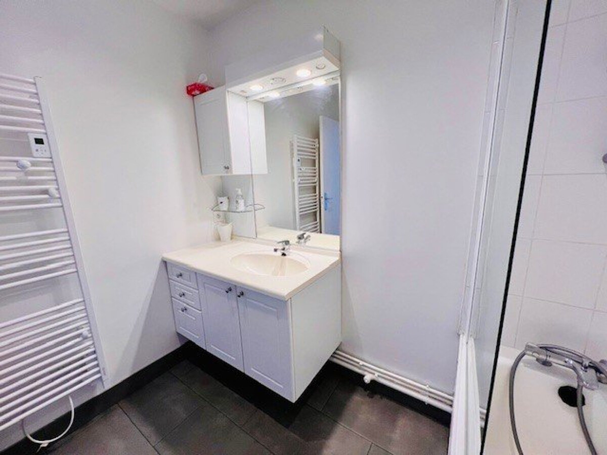 Appartement rénové 65m² centre Quiberon, balcon sud - Photo 11