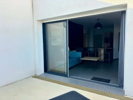 Appartement 2 chambres face plage, piscine chauffée à La Tranche : photo 5