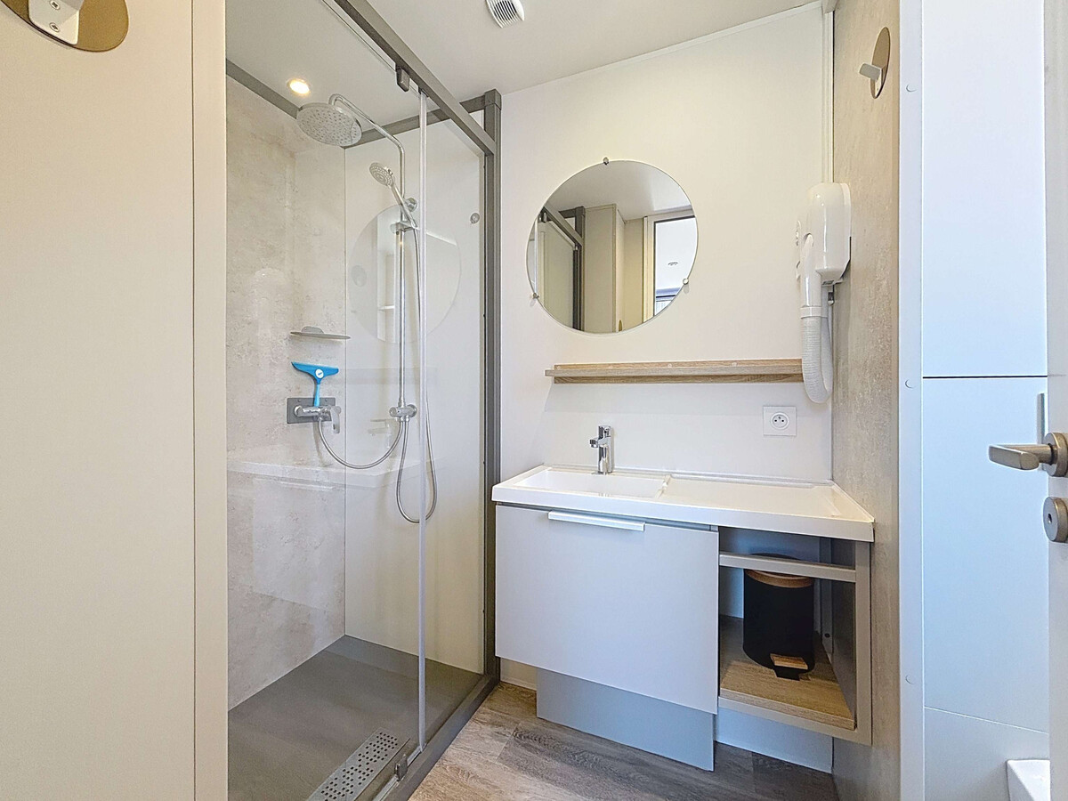 Mobil-home 6 pers, piscine chauffée, 200m plage - Photo 8