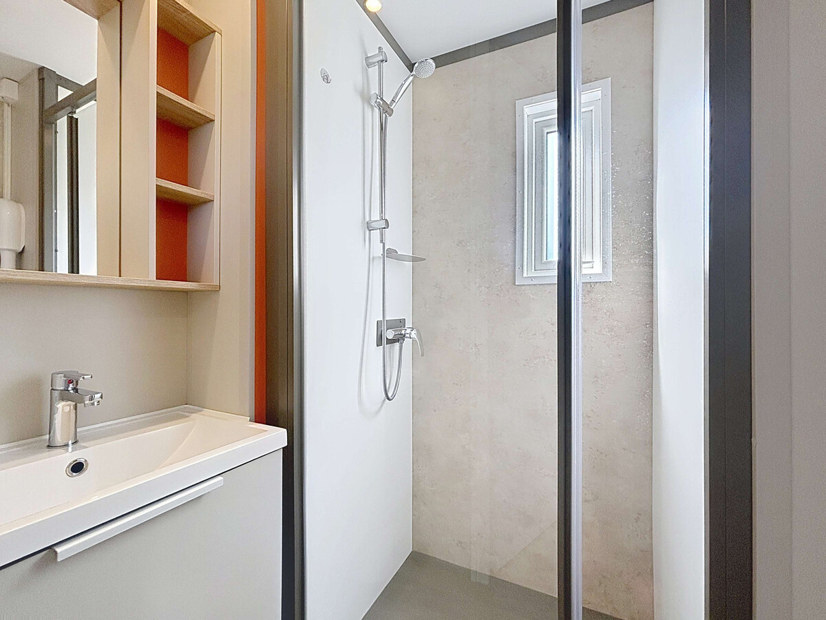 Mobil-home 6 pers, piscine chauffée, 200m plage - Photo 10