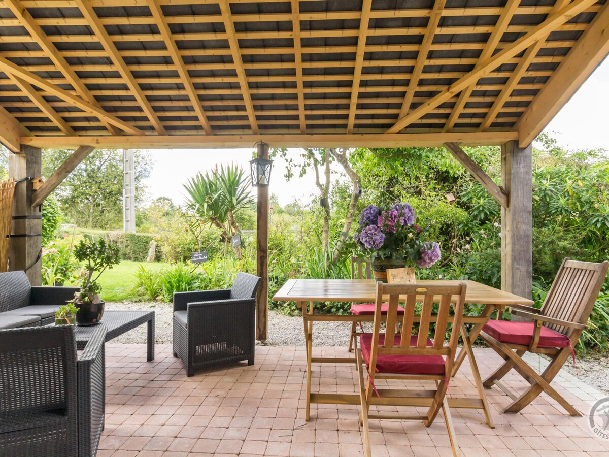 Maison mitoyenne à Picauville, jardin et chevaux acceptés - Photo 6